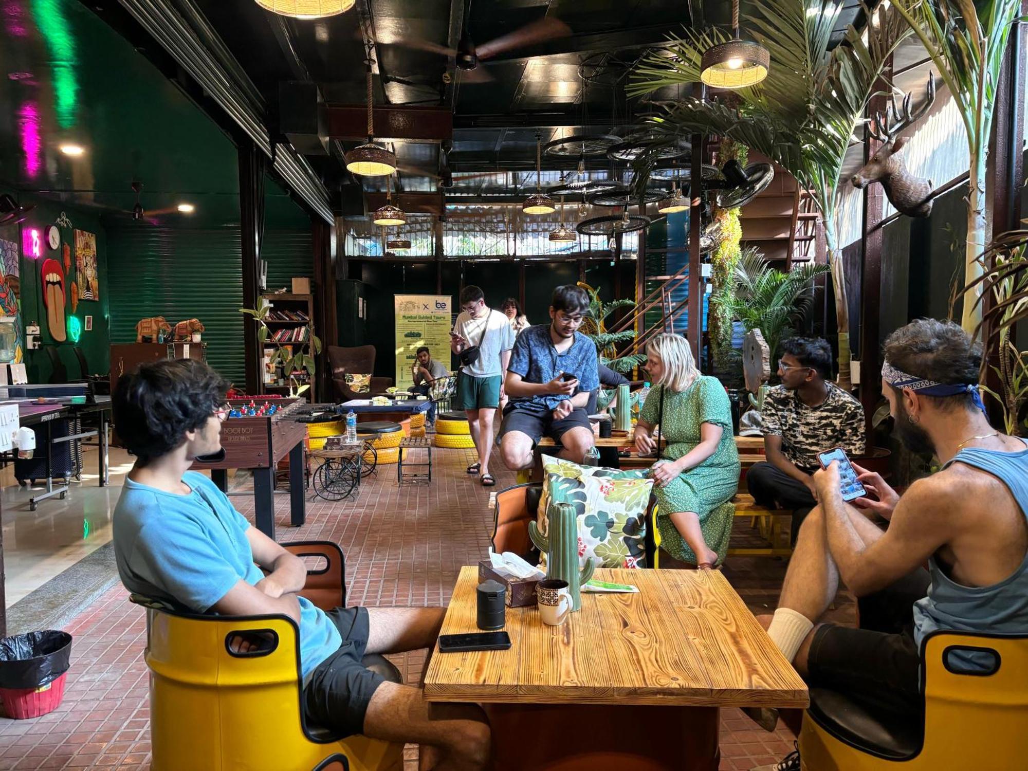 Forrest Hostels Mumbai Bagian luar foto